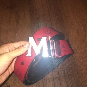 Red/black MCM belt